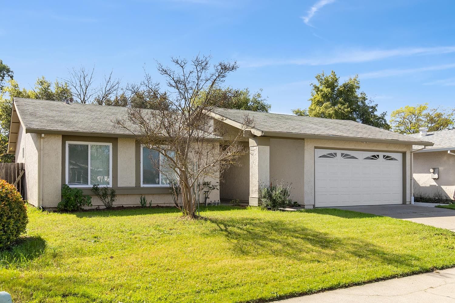 4420 Oxwood Dr