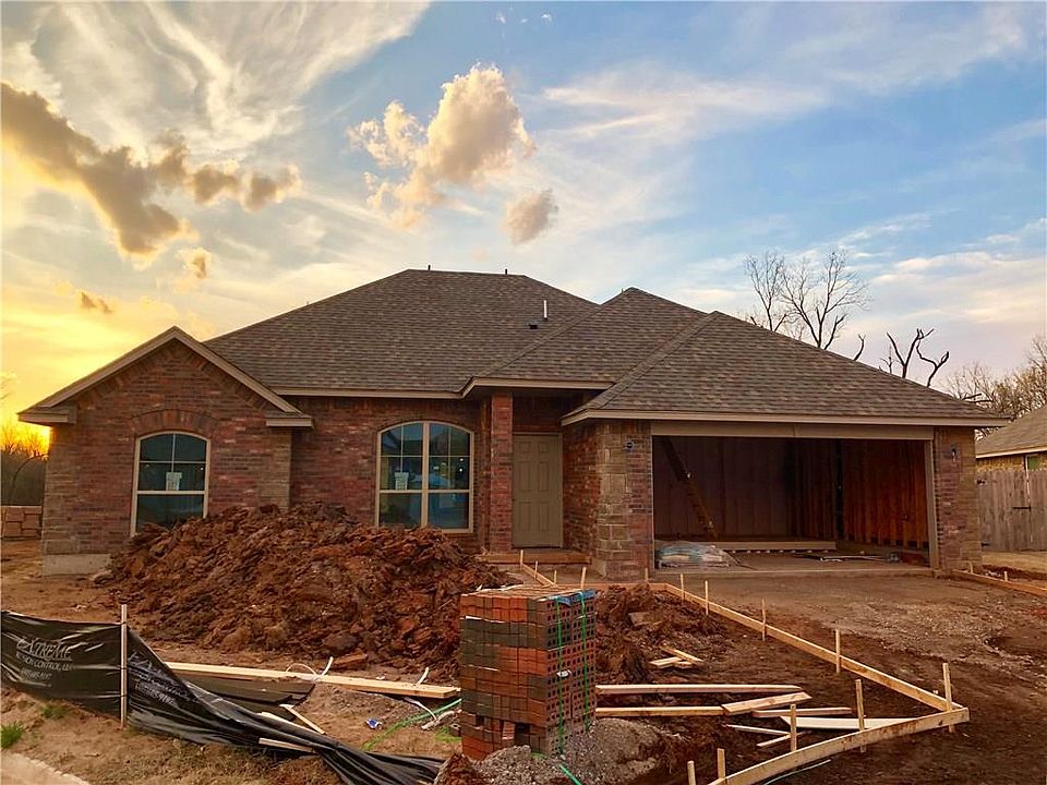 1st image of 1112 SW 136th Ct