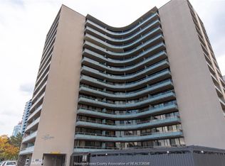 111 Riverside Dr E #404, Windsor, ON N9A2S6