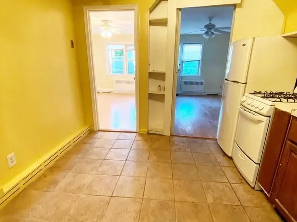 1827 21st Dr, Astoria, NY 11105
