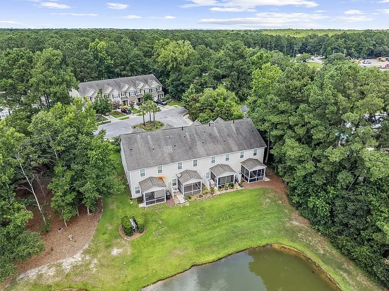 1107 Bennington Dr — Photo 27