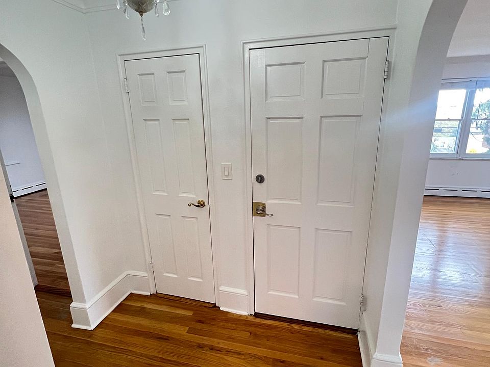 1st image of 100 Lincoln Ave #2