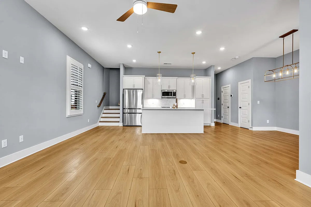 Building Photo - 4784 Arden Way #1