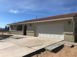 12840 Iroquois Rd, Apple Valley, CA 92308