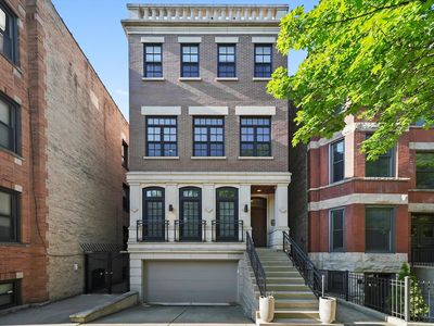 851 W Fletcher St APT 2, Chicago, IL, 60657
