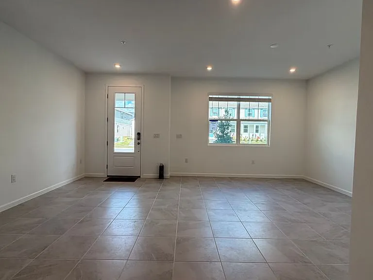 3276 Gardenia Reserve St — Photo 7
