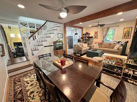 2nd image of 22 Knoll Pl