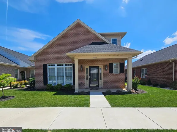 1739 Meridian Dr, Hagerstown, MD 21742