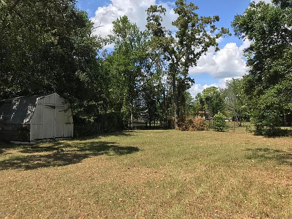 5th image of 245 Woodside Dr