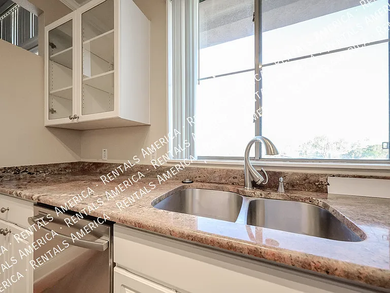 1701 E Colter St #456 — Photo 11