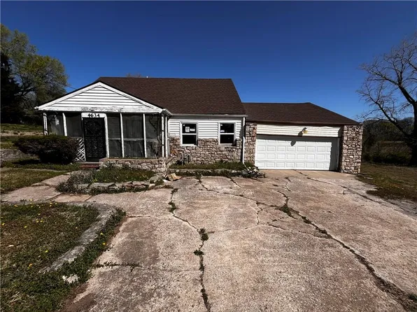 4634 Sortor Dr, Kansas City, KS 66104