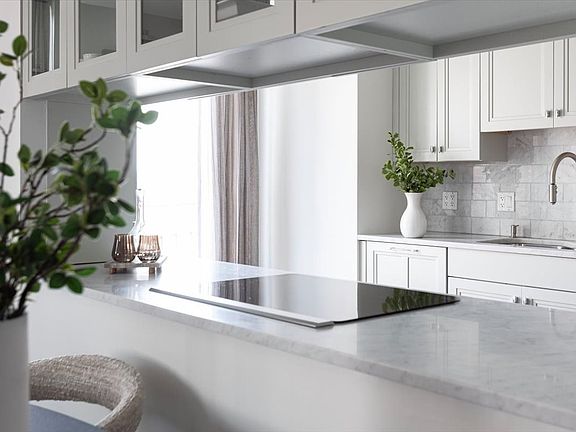 4th image of 220 Boylston St APT 1010