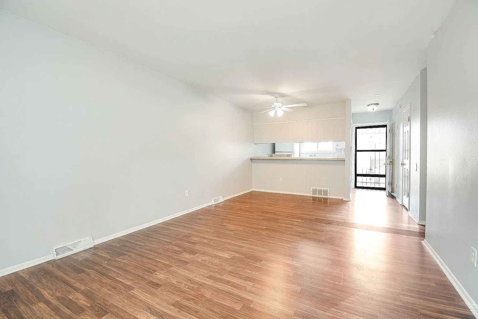 11509 Richmond Ave — Photo 2