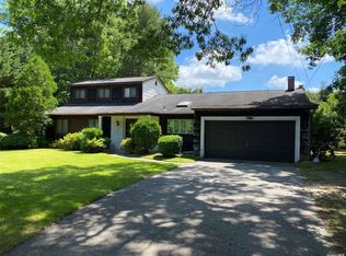123 Mount Sinai Coram Rd, Coram, NY 11727