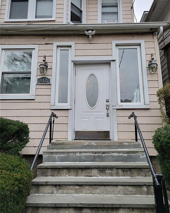 1st image of 412 Warburton Ave Floor 3