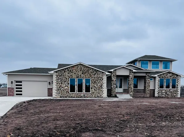 16414 W Shade St, Goddard, KS 67052
