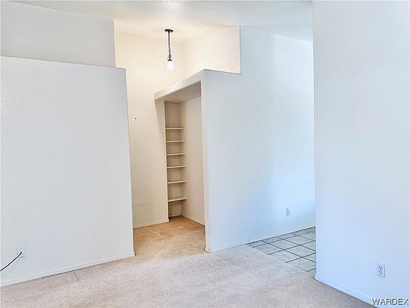 5th image of 958 W Mountain View Drive