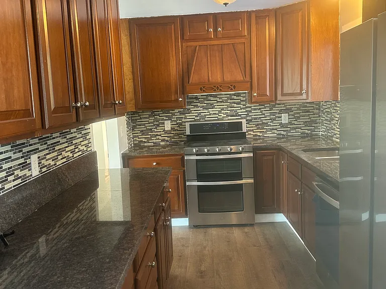 606 Lynn Dr — Photo 20