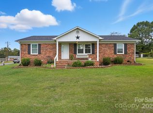 3923 Windwood Dr, Gastonia, NC 28056
