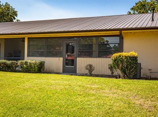 697 Broadmoor Cir, Winter Haven, FL 33884
