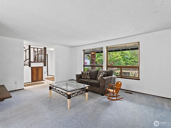 4th image of 4306 Brookdale Road E