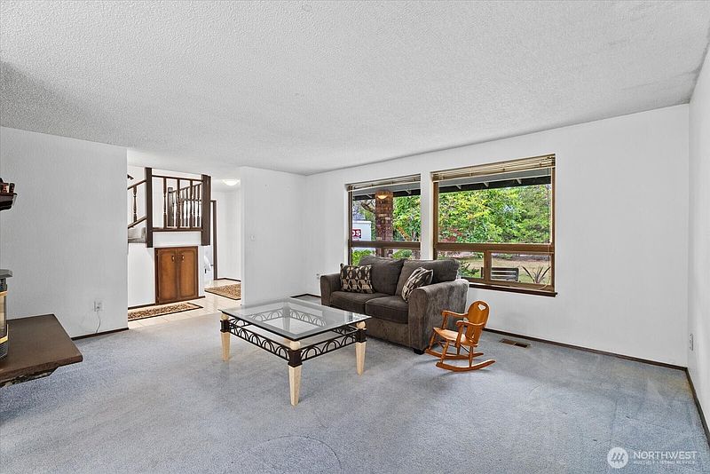 5th image of 4306 Brookdale Road E