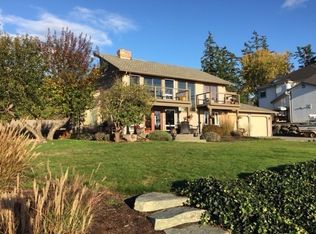 16973 View Ln, La Conner, WA 98257