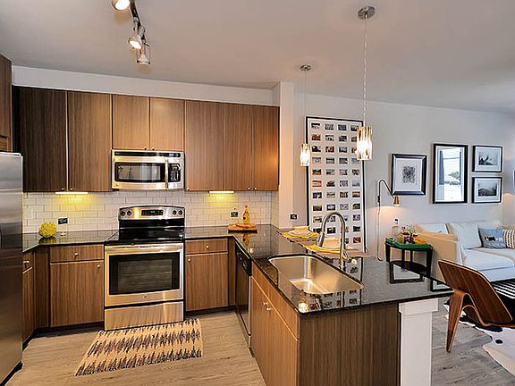 2nd image of 333 E Greenbriar Ln APT 1412