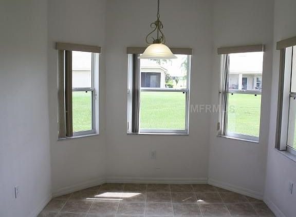 4th image of 3619 Weatherfield Dr