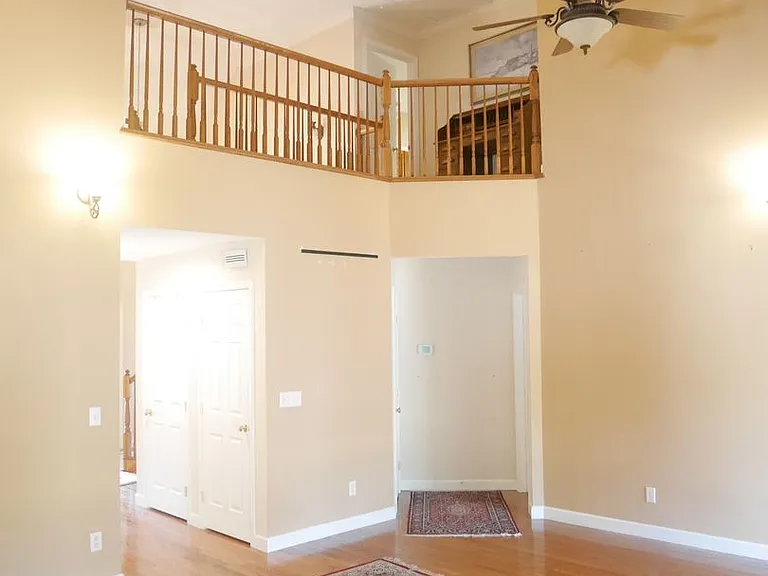 36 Harborview Rd — Photo 8