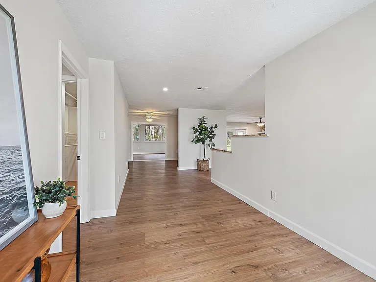 6205 S Indian River Dr — Photo 29