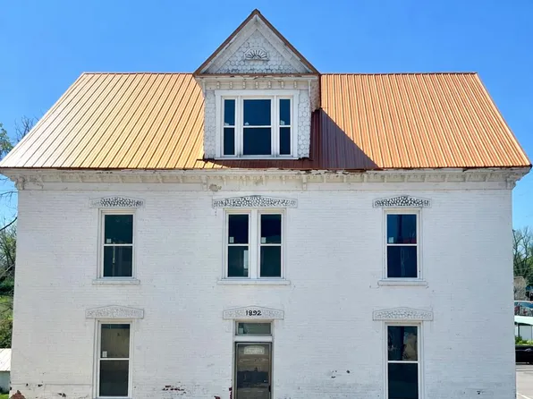 200 E Water St, Flemingsburg, KY 41041