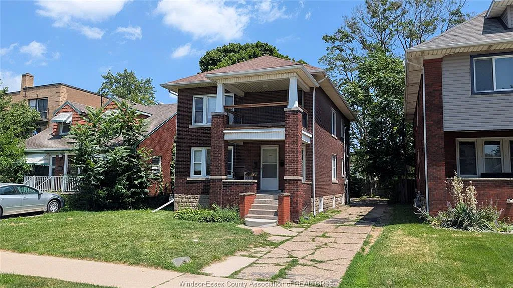 3 bed, $1,650 — Photo 2