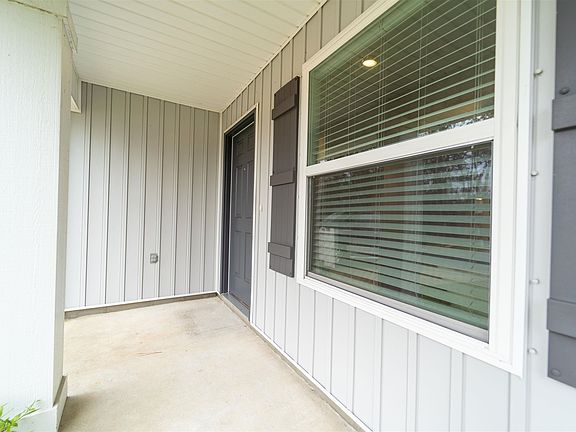 3rd image of 7022 Sonny Dr #6A