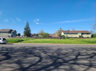571 F St, Waterford, CA