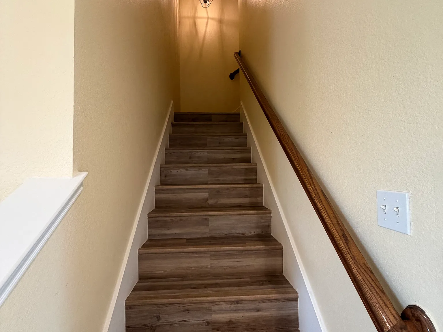 5 bed, 4.5 bath, 2752 sqft, $3,700 — Photo 4