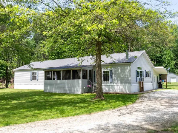 58 Tyler Bridge Road, Hinesburg, VT 05461