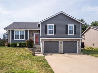 625 E 14th Ter, Eudora, KS 66025