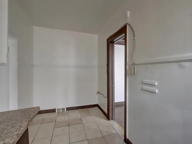 15076 Sussex St #3 — Photo 7