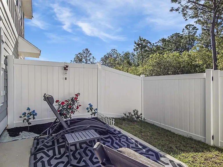 7688 Shadow Lake Dr — Photo 4