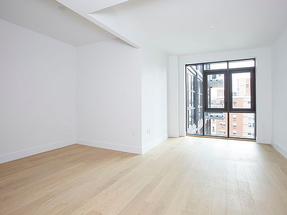 3rd image of 11 Hancock Pl #606
