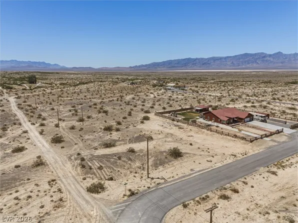 5991 E Carter Ln, Pahrump, NV 89061
