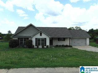 155 Searcy Ln, Clanton, AL 35045