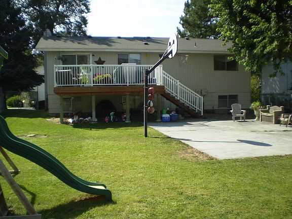 2nd image of 1427 S Skyline Dr