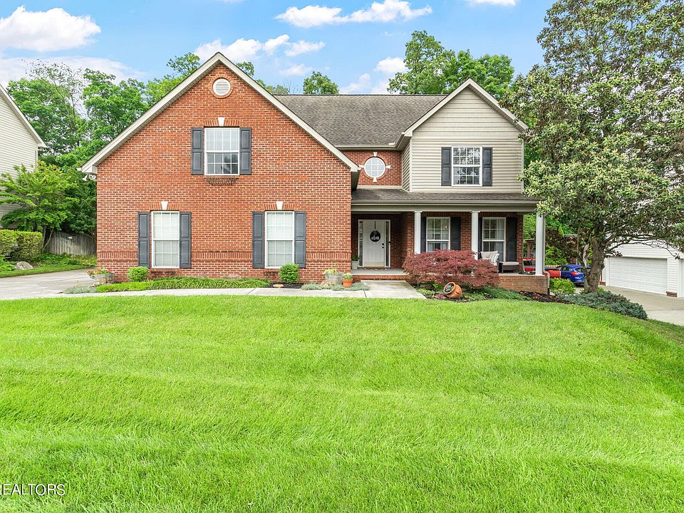 1st image of 10242 Canton Place Ln