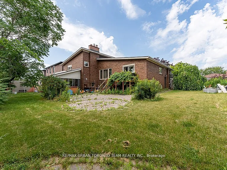 35 Brumwell St — Photo 40