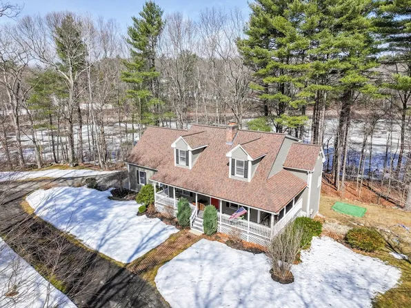 55 Northbridge Rd, Mendon, MA 01756