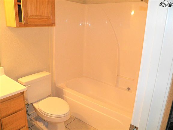 3rd image of 2114 1/2 Pawhuska Dr #A
