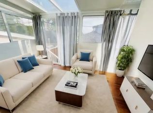 754 W 69th Ave #1A, Vancouver, BC V6P2W3