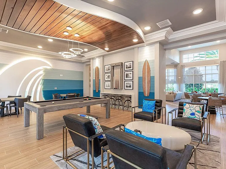 Aqua Palm Bay — Photo 1